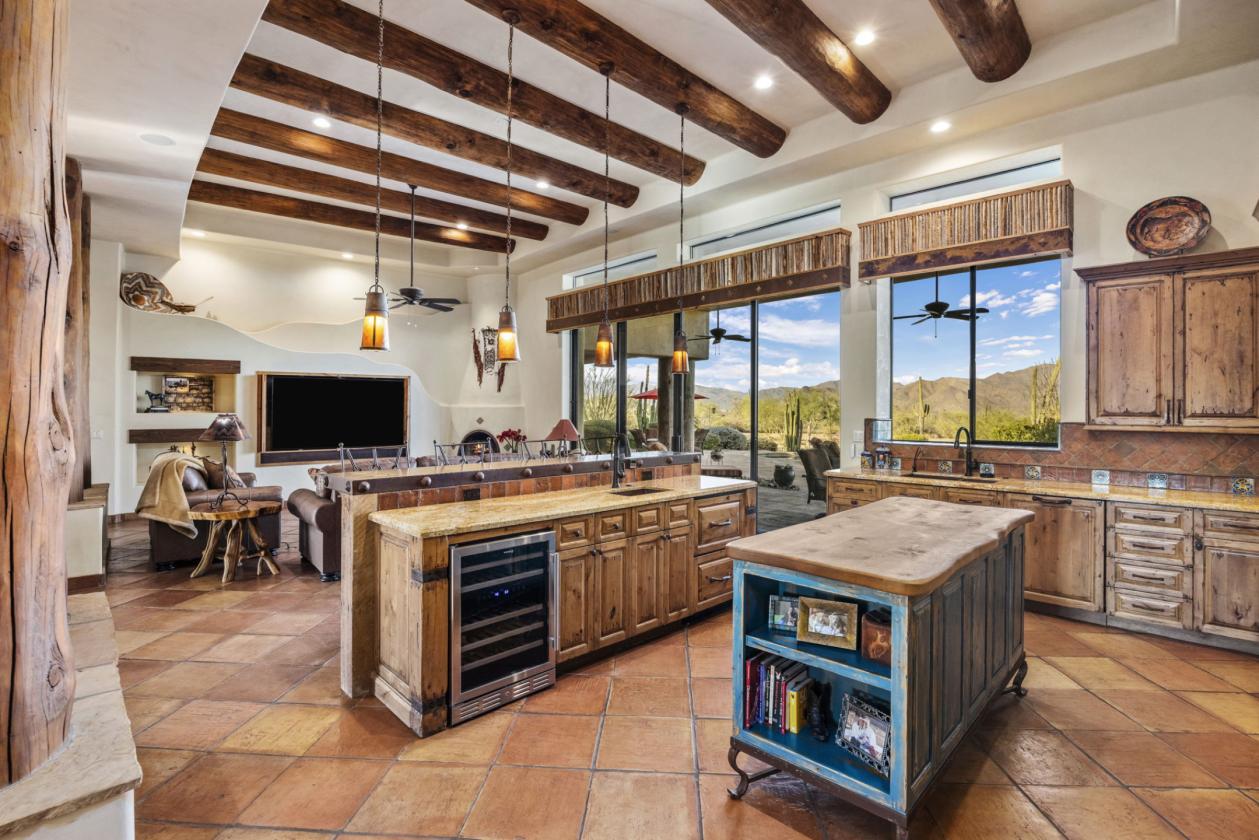 11 Acre Luxury Horse Property - Mountain Views - photo 10