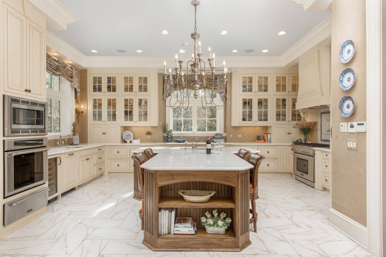 A Luxury Equestrian Waterfront Estate with Dock on a 550... Awendaw