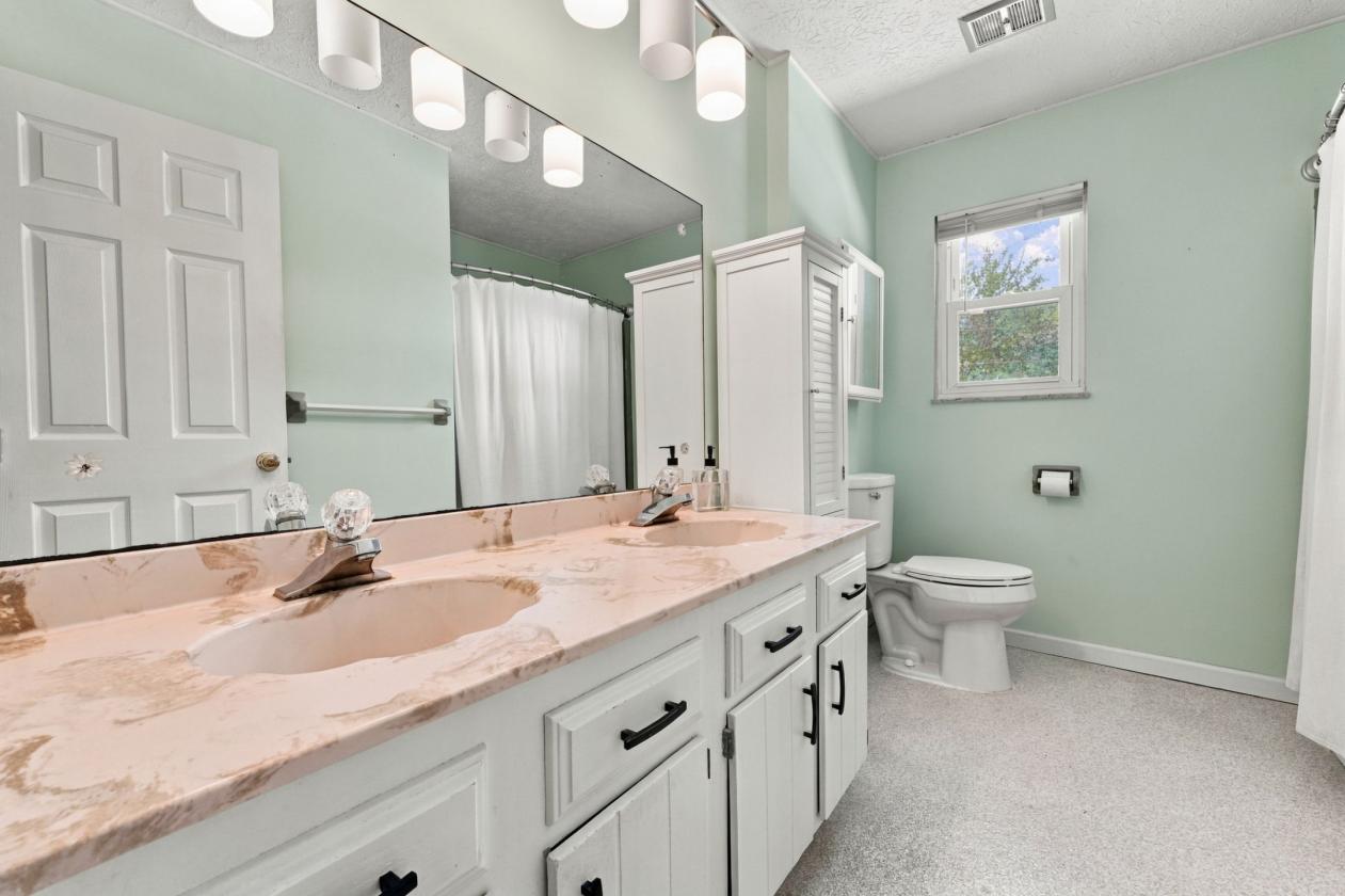 Horse Property with outstanding equine amenities - photo 6