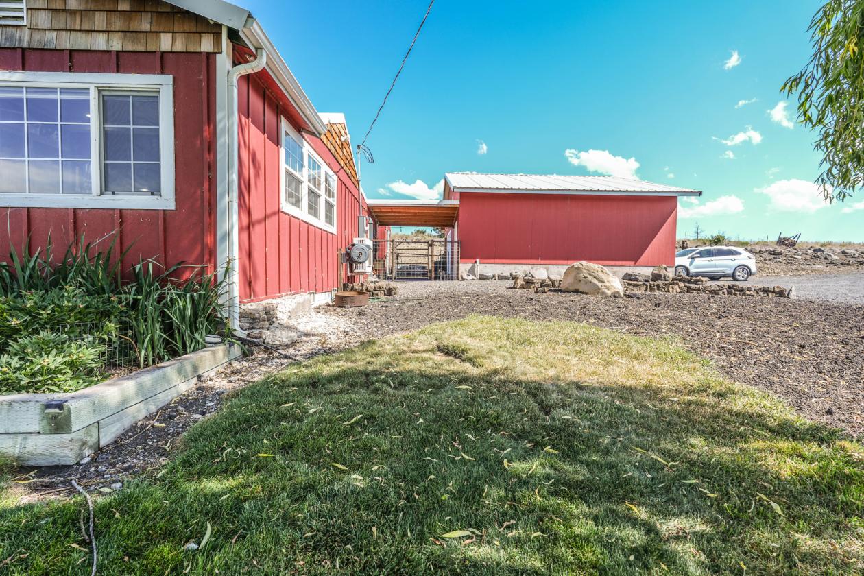 Endless opportunities on this 14+ acre property - photo 19