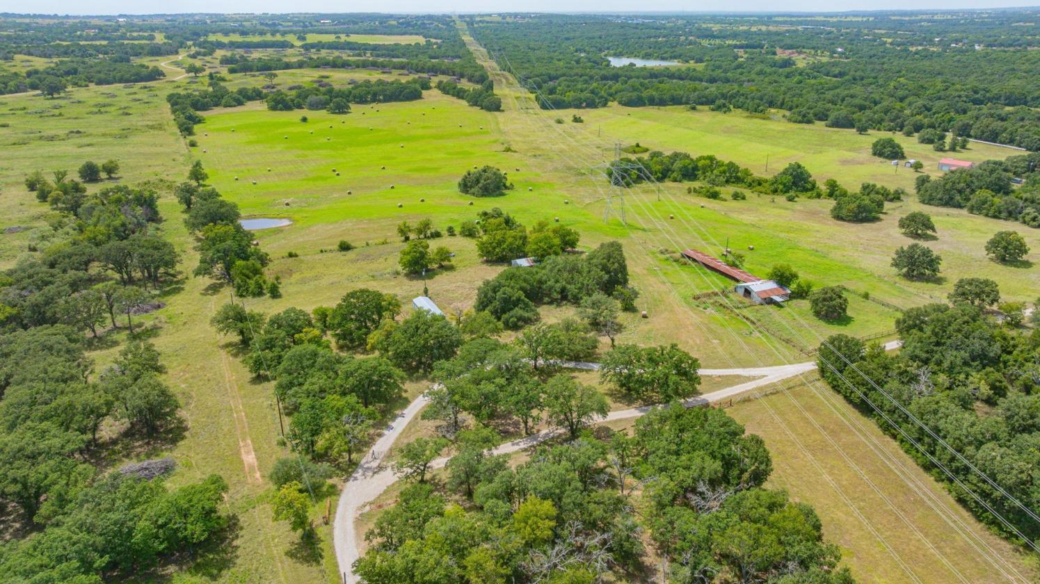 Turnkey Ranch Property With Coastal Fields!! - photo 28