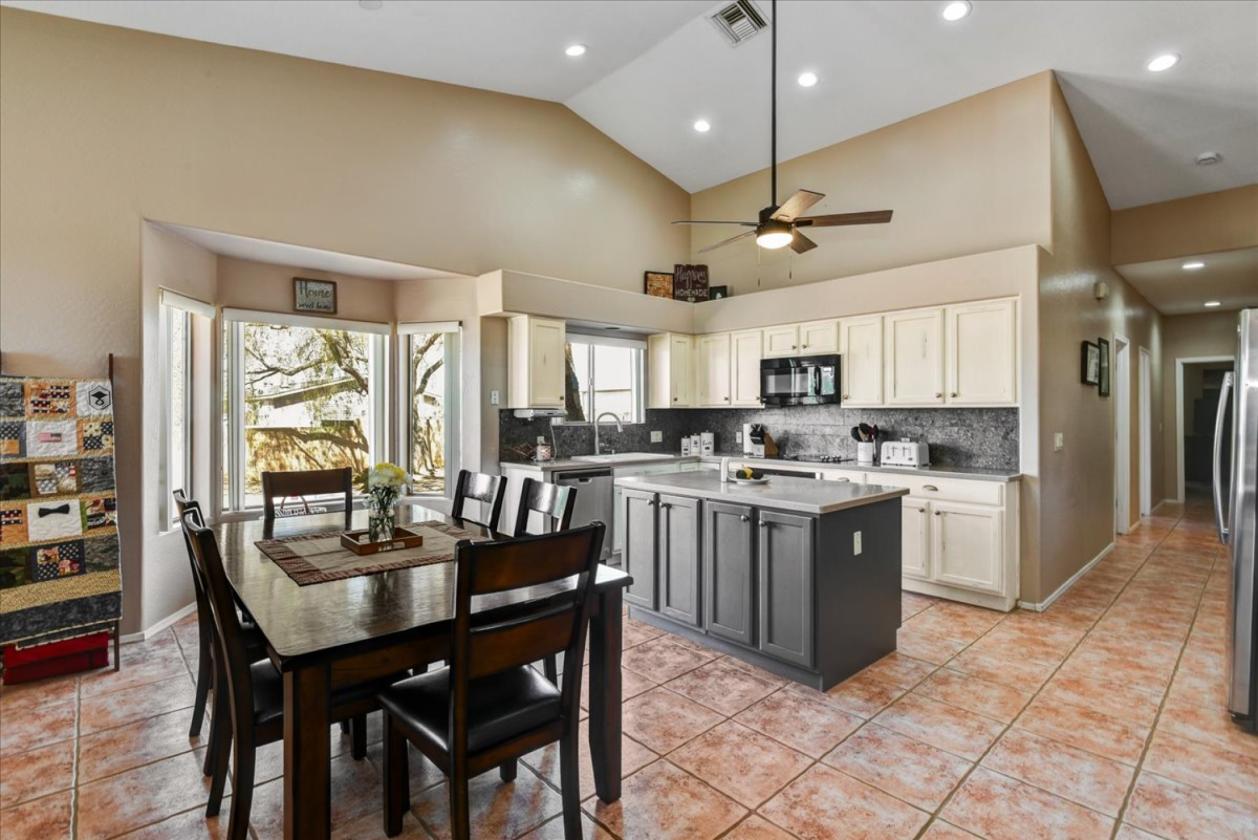 Desert Hills Horse Property on Over an Acre! - photo 11
