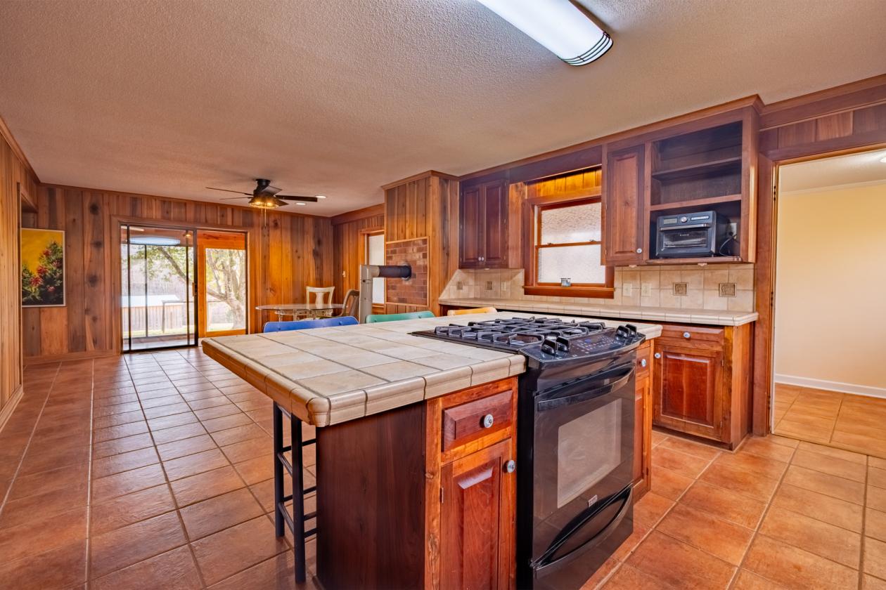 Private Turn Key Horse Farm & MUCH more to offer - photo 11