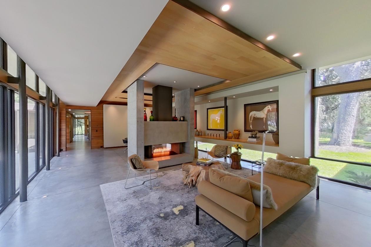 ONE-OF-A-KIND HOME IN EQUESTRIAN COMMUNITY - photo 11