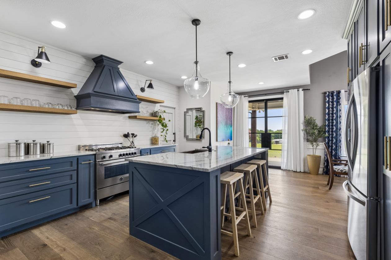 where refined luxury meets relaxed living - photo 20