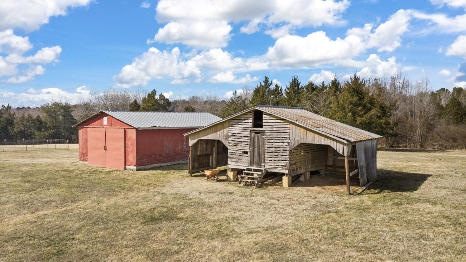 Sunny Side Up Farm | 9-Stall Equestrian Estate - photo 23