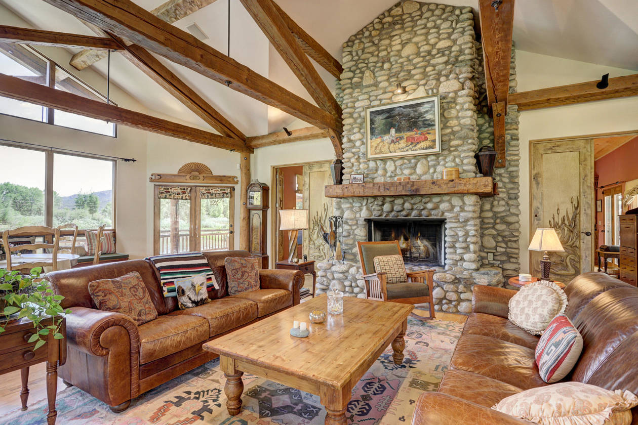 Colorado Mountain horse property with many water features. Buena