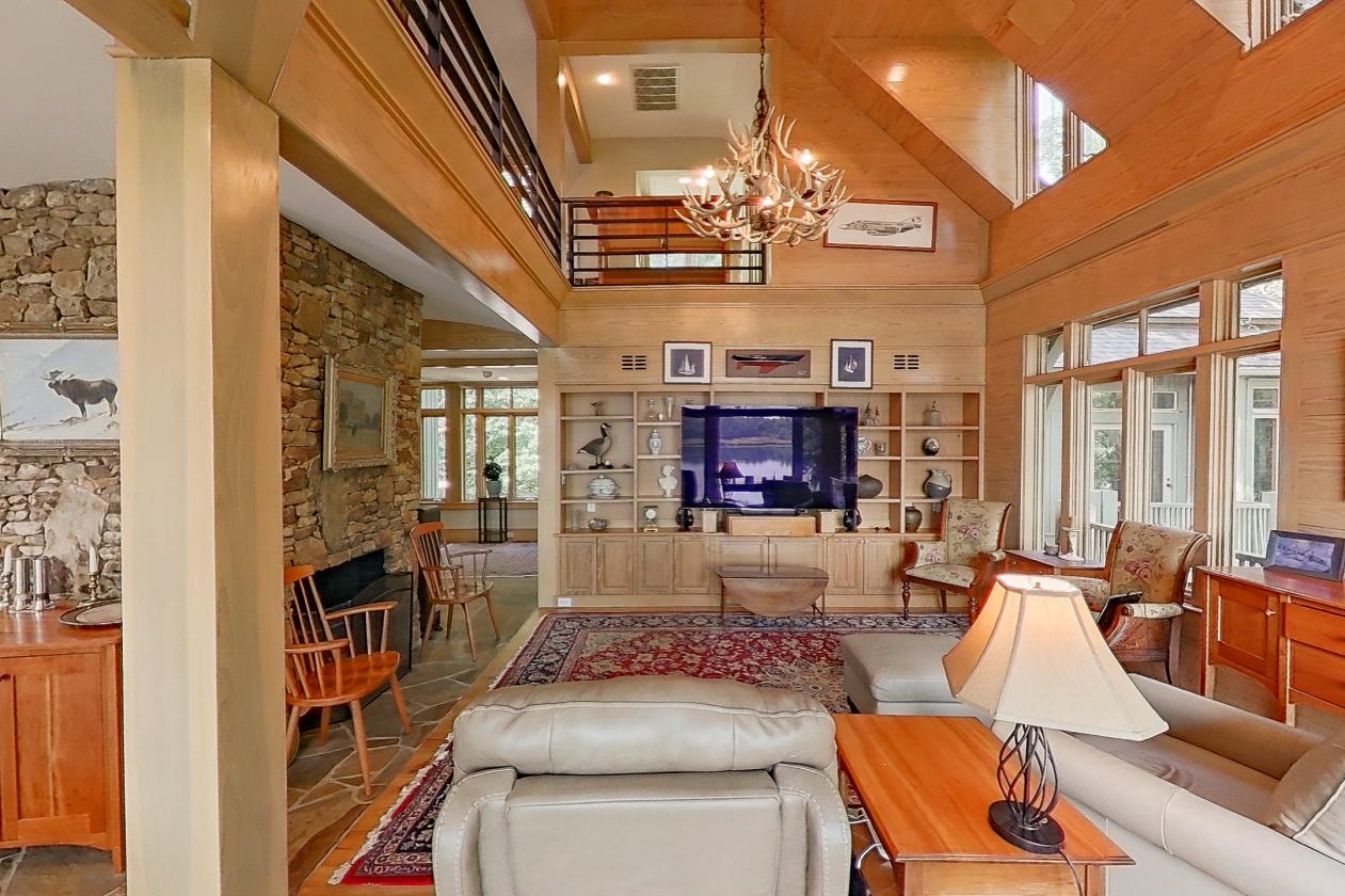 Striking Home In Brays Island Community - photo 12