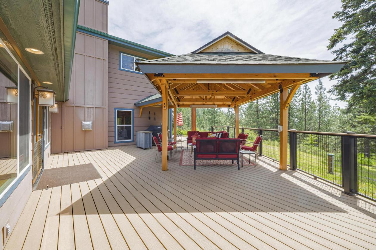 Stunning custom estate, bring your horses! - photo 23