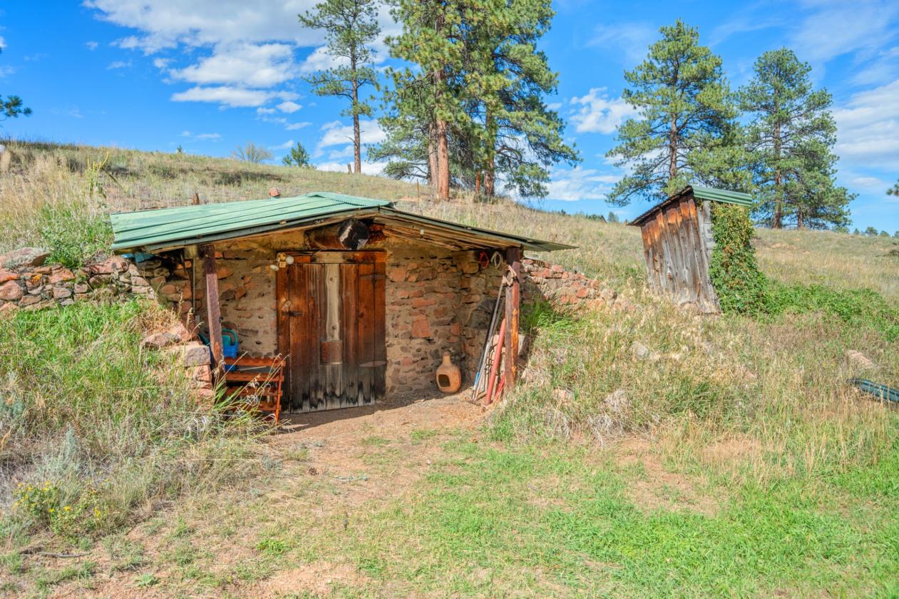 Spring Creek Ranch | Historic Horse Property - photo 23