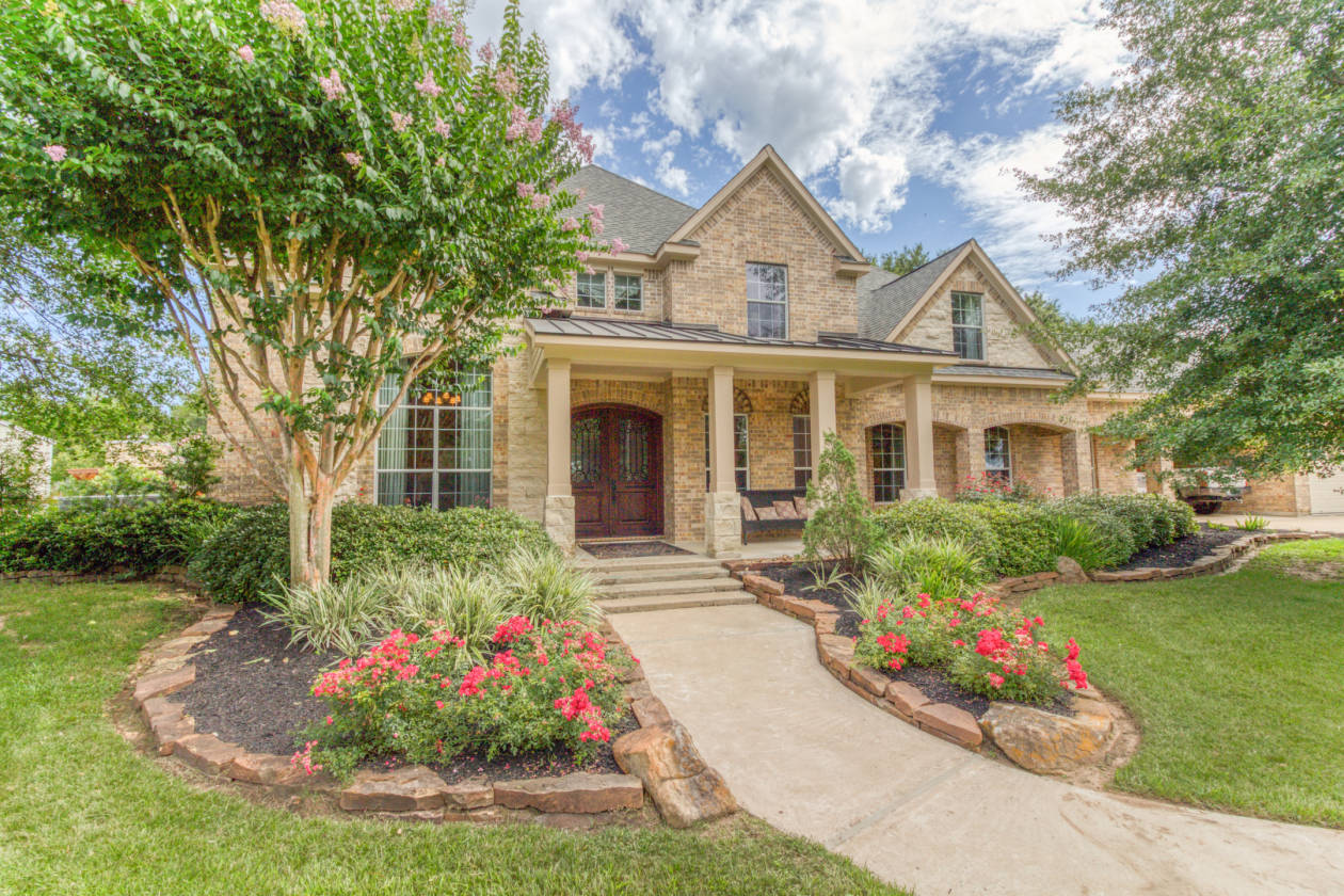 Stunning, Custom home on 22+ unrestricted acres just minutes from