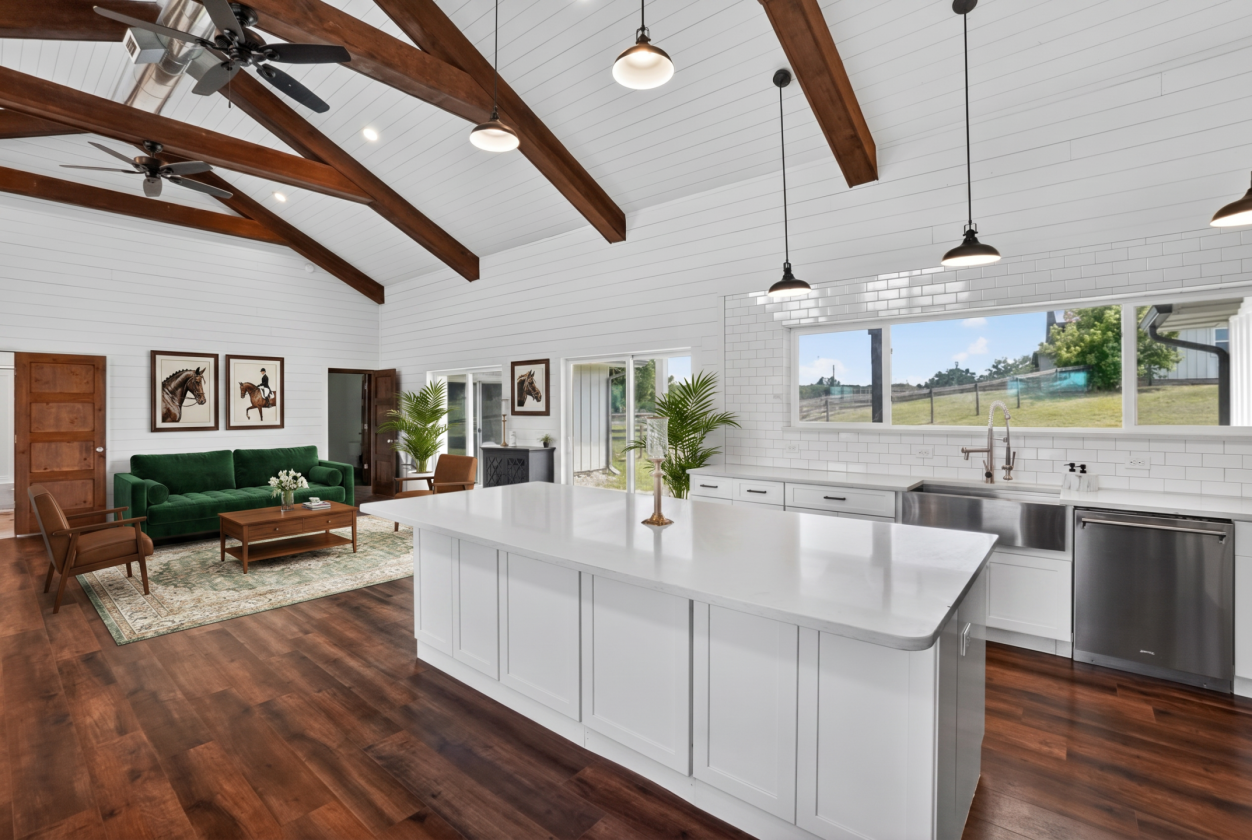 6.28-Acre Horse Farm in Shaw Farms - photo 8
