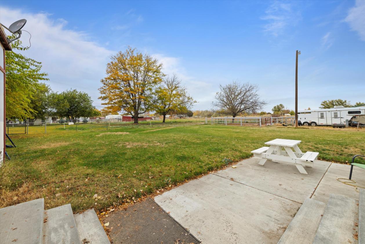 Horse acreage! Irrigated! In-laws quarters! - photo 11