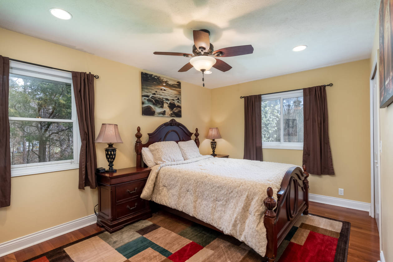 Horse farm for sale Holland, Ottawa County, Michigan Horse ranch