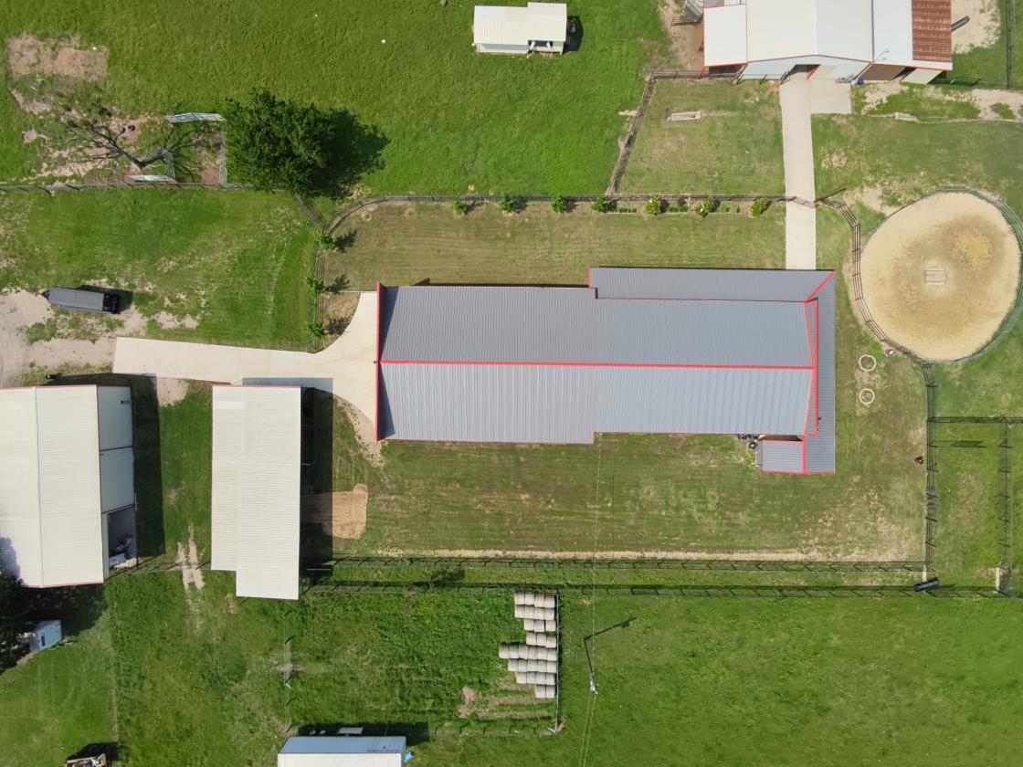 64 ACRE EQUASTRIAN RANCH WITH ARENA IN EAST TEXAS - photo 4