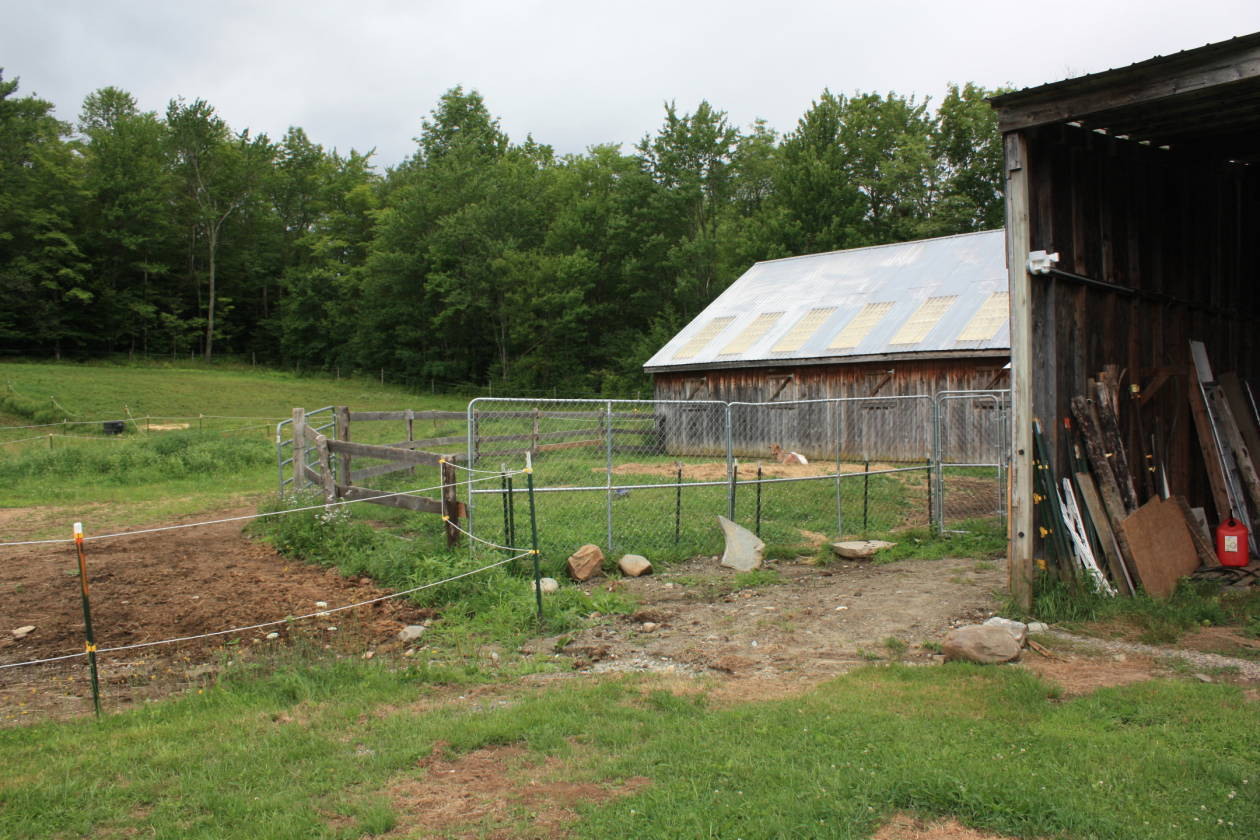 6.89 Acre Horse Property with Barn, Pastures, Stables, Riding Arenas