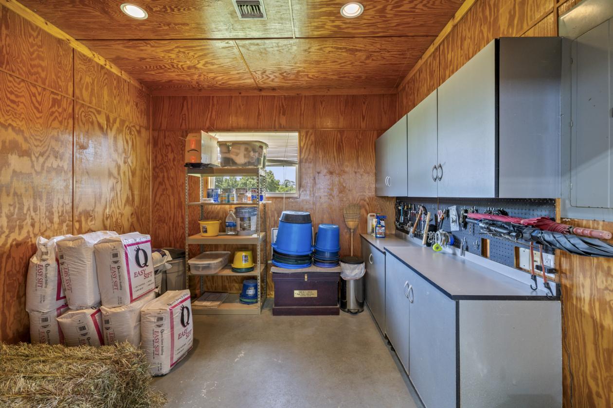 Gated 18.1± Acre Equestrian Estate - photo 21