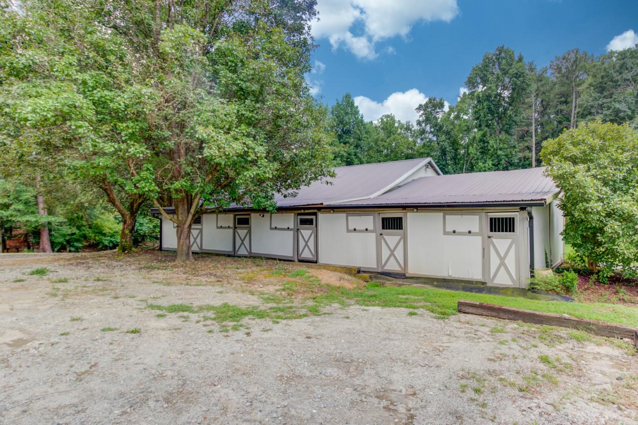 Exceptional 6.55-Acre Equestrian & Event Estate - photo 20