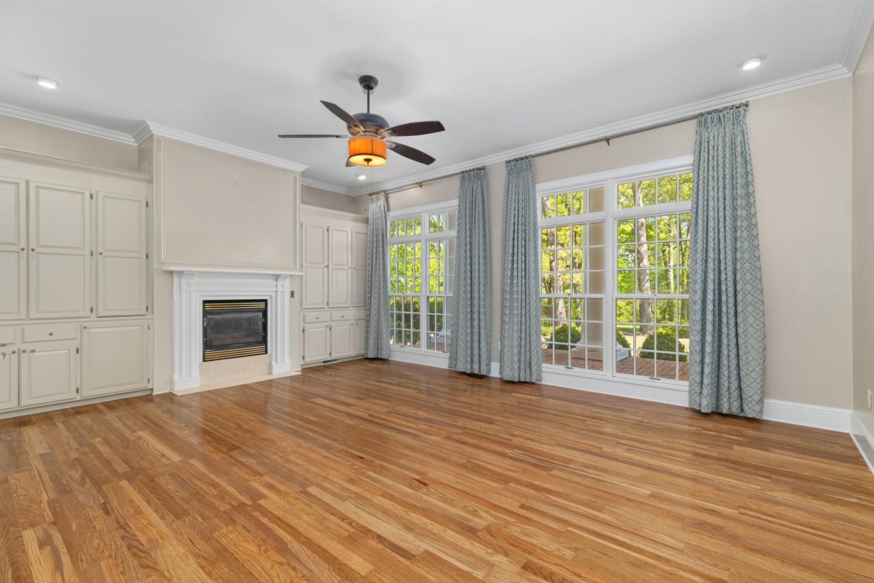 Timeless Southern Estate on 102 acres - photo 12