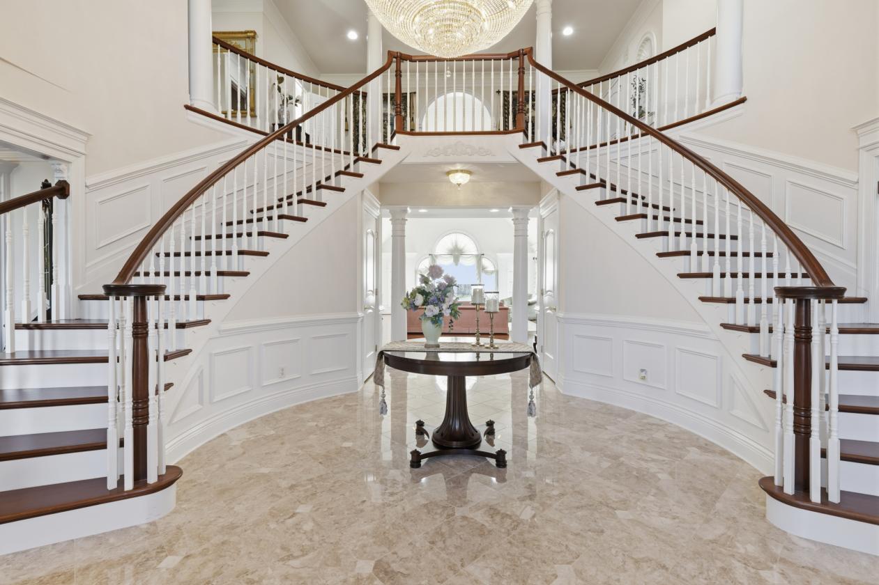 World-Class 115-Acre Luxury Farm Estate - photo 4