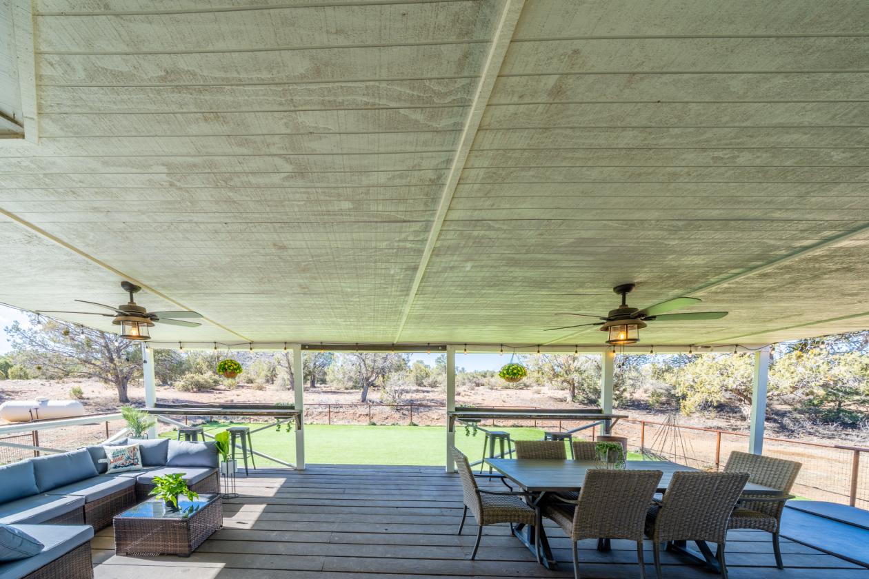 5 Acre Farmhouse in Beautiful Williamson Valley - photo 23