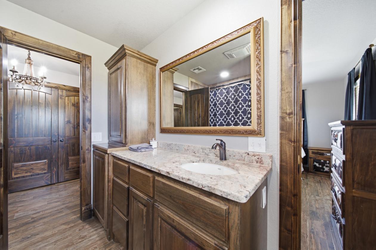 Executive Southwest Home - photo 21