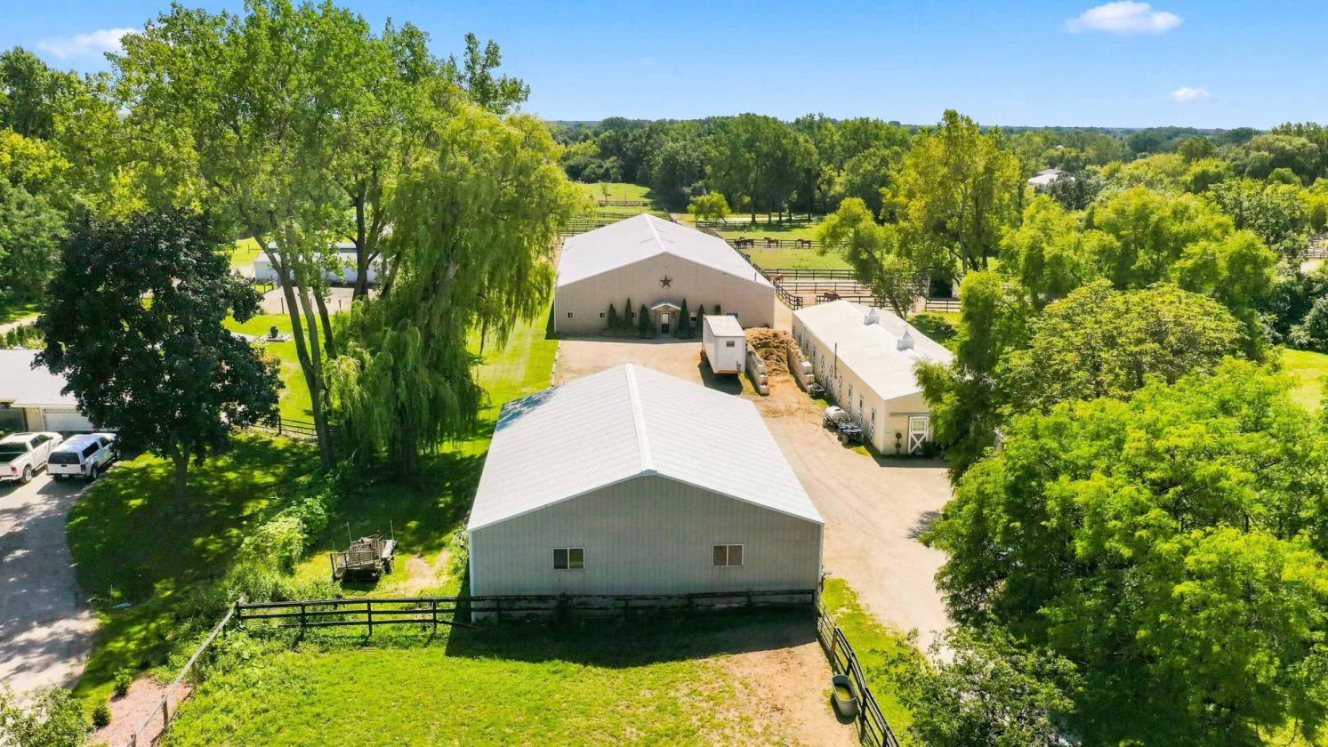Established Equestrian Estate on 10 Acres - photo 20