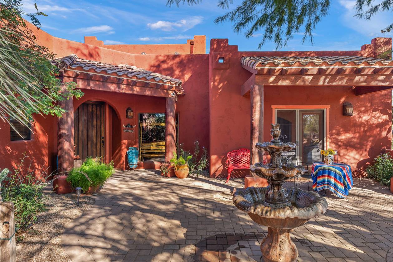 Horse Property for sale.