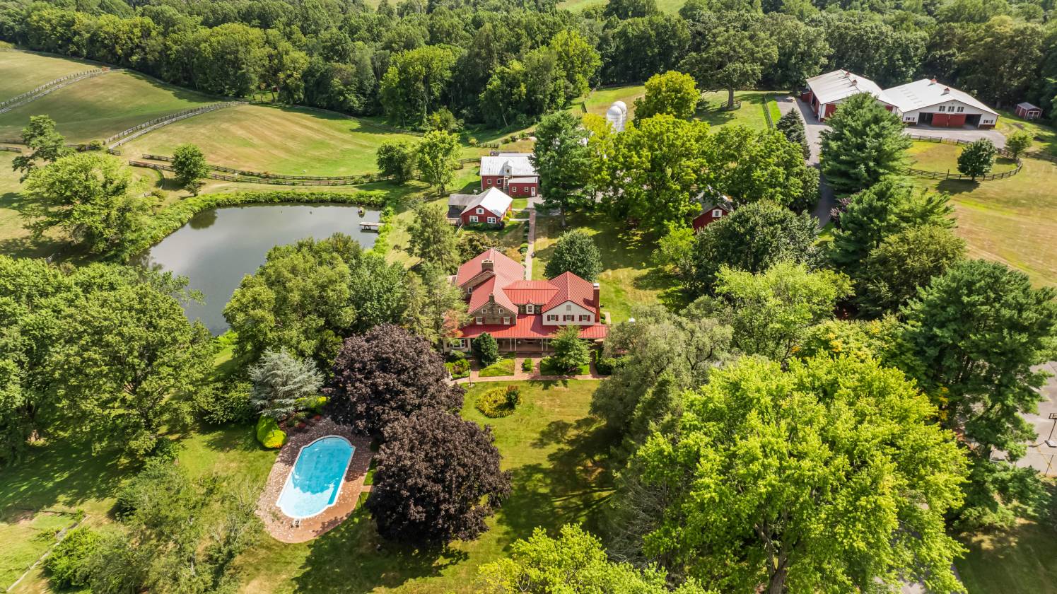 Horse Property for sale.