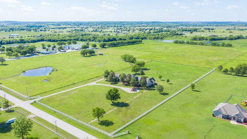 Horse Property For Sale In Oklahoma / Horse Properties For Sale In Oklahoma | Farms, Ranches ... - .for sale, historic property, recreational property, horse property, golf property and commercial real estate for sale in ponca city, oklahoma and kay county in if you're considering a move to northern oklahoma, shaw real estate is here to serve all of your ponca city real estate and auction needs in.