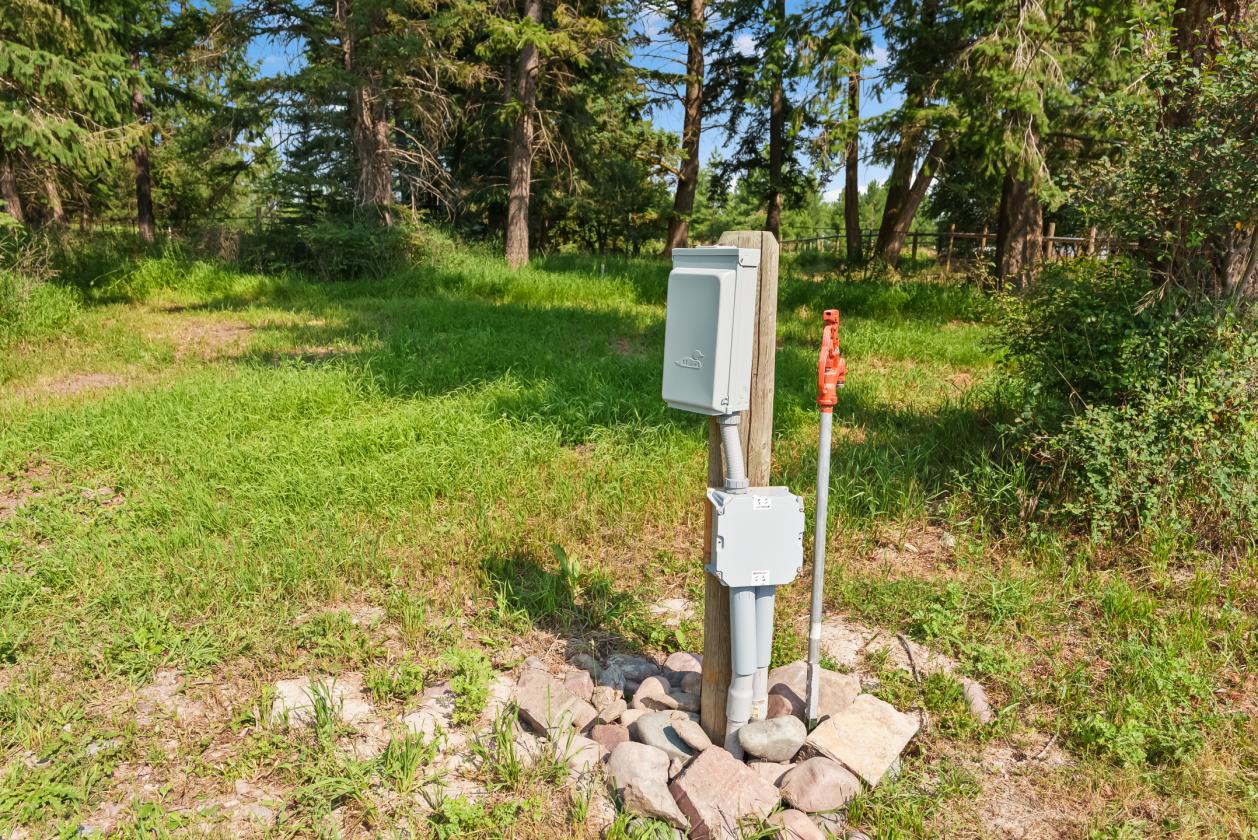 Horse Ranch Near Glacier National Park | Mountain Views! - photo 23