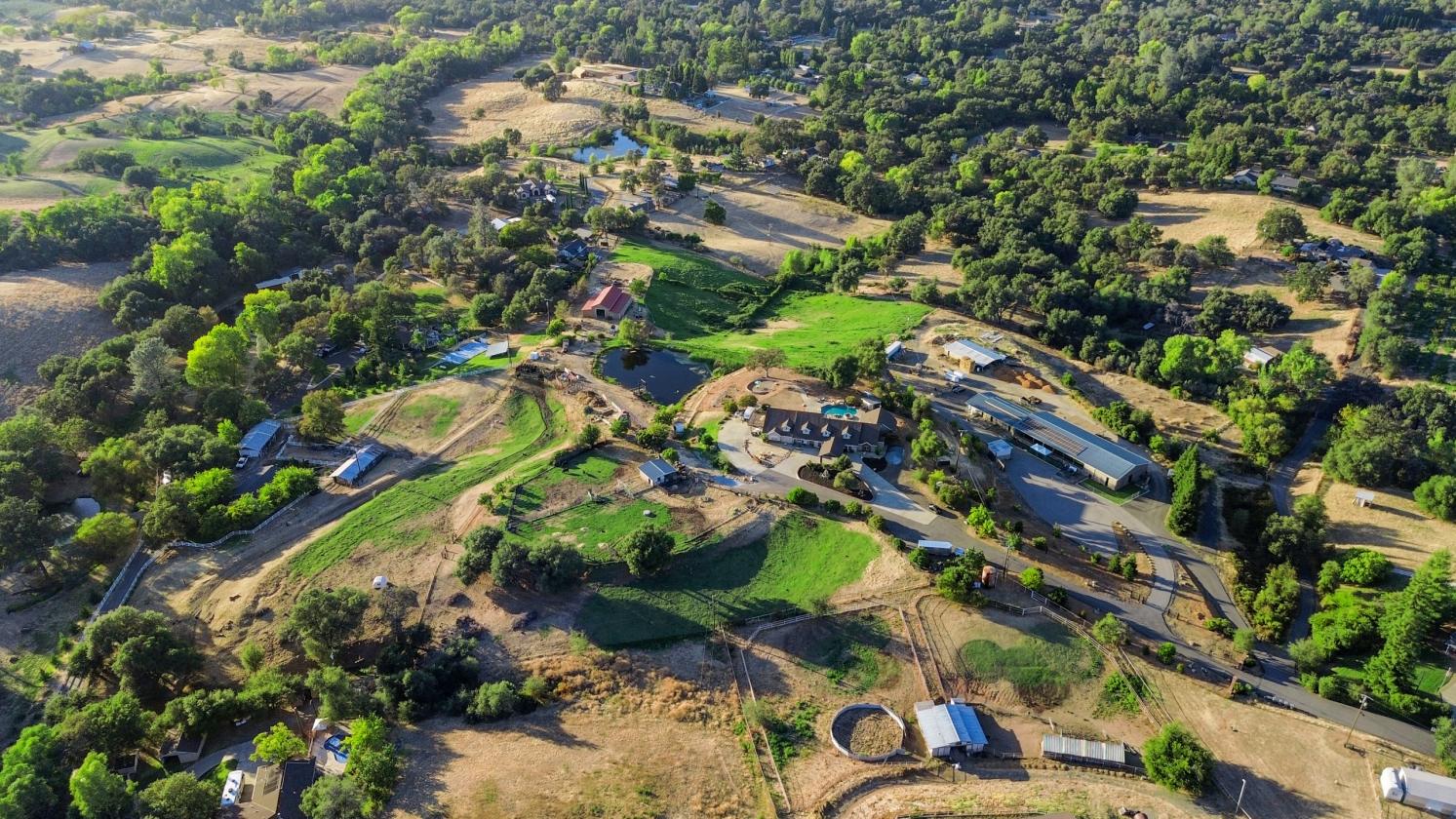 16 Acre Ranch with a View! - photo 8