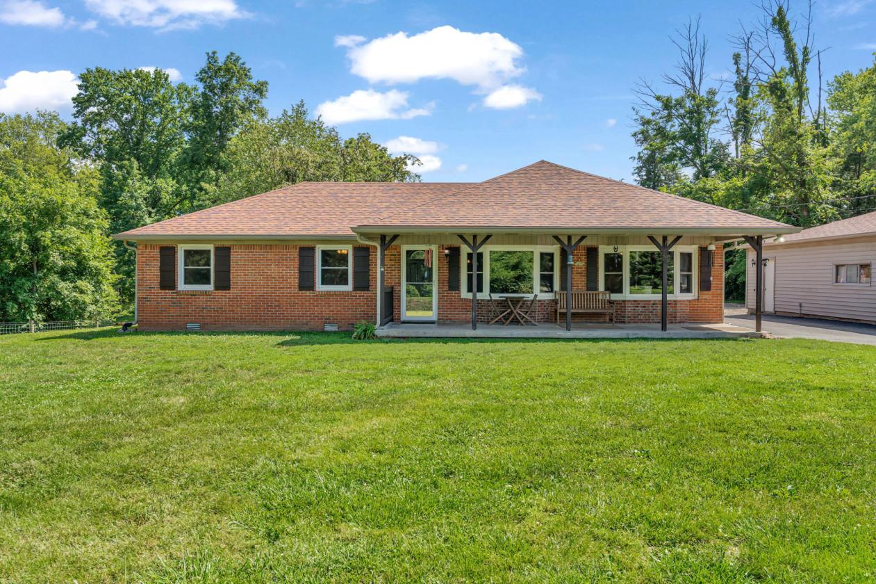 Horse Lover’s Paradise | 5+ Acres, Barn, Arena - photo 14