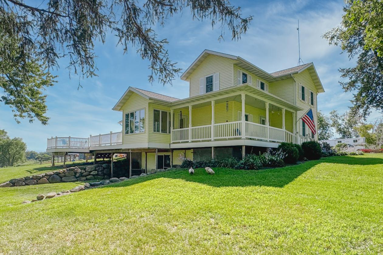 27+ Acre Turnkey Horse Boarding Facility - photo 2