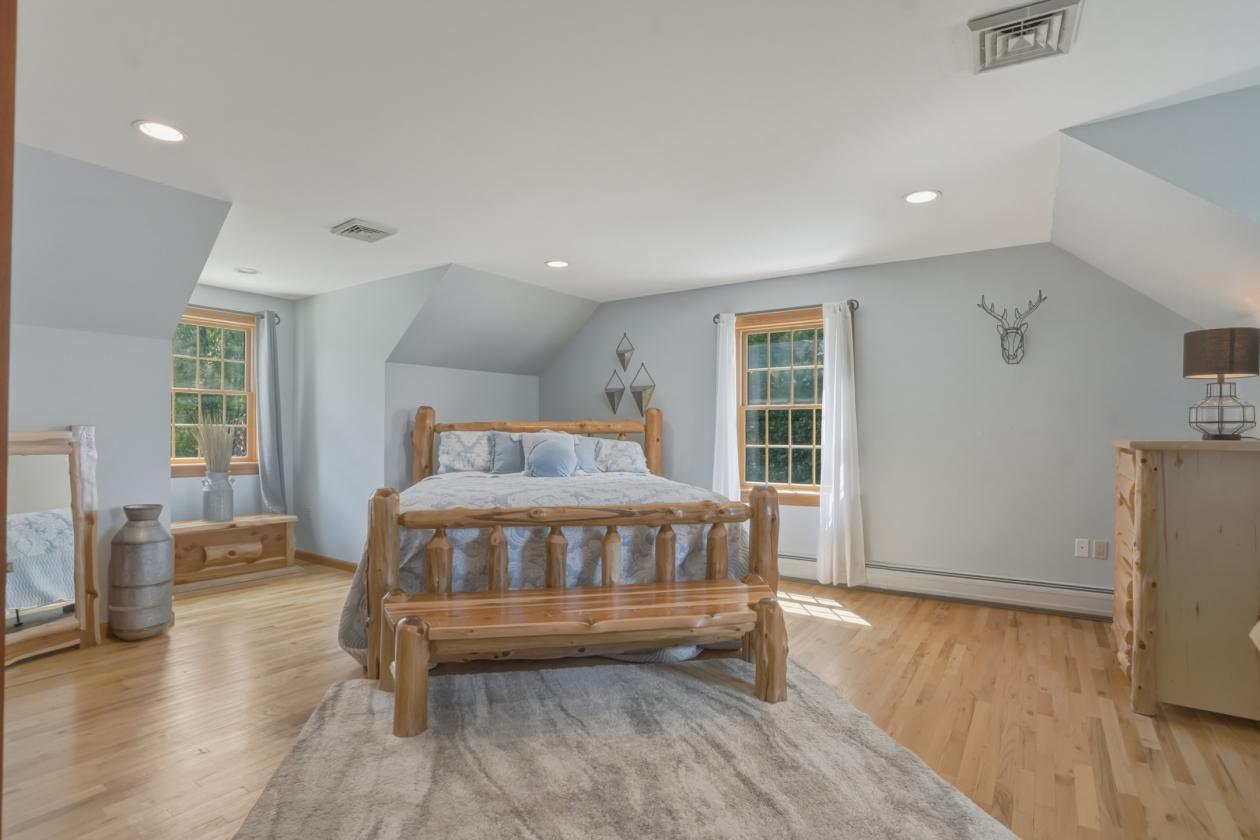 Iconic Hudson Valley Estate - photo 20