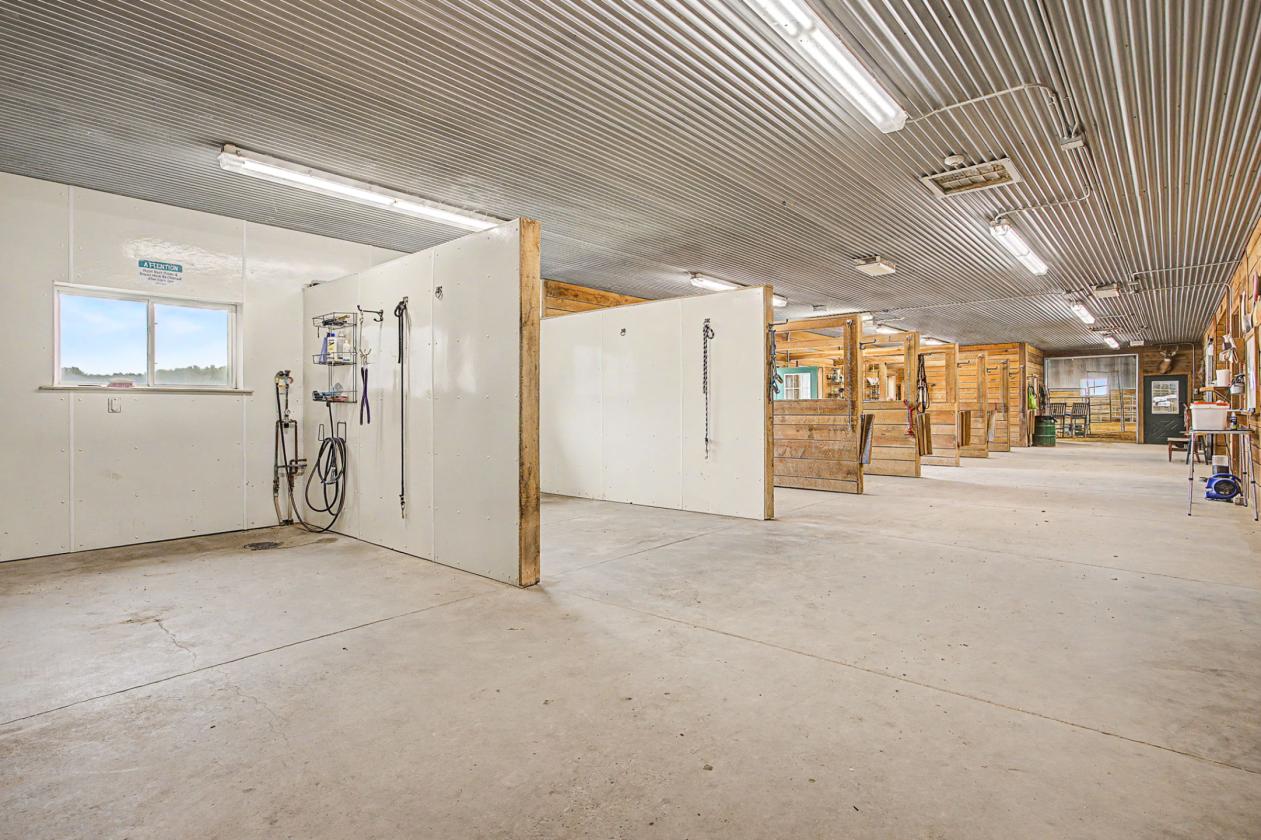 32-Stall Lakefront Equestrian Facility - photo 9