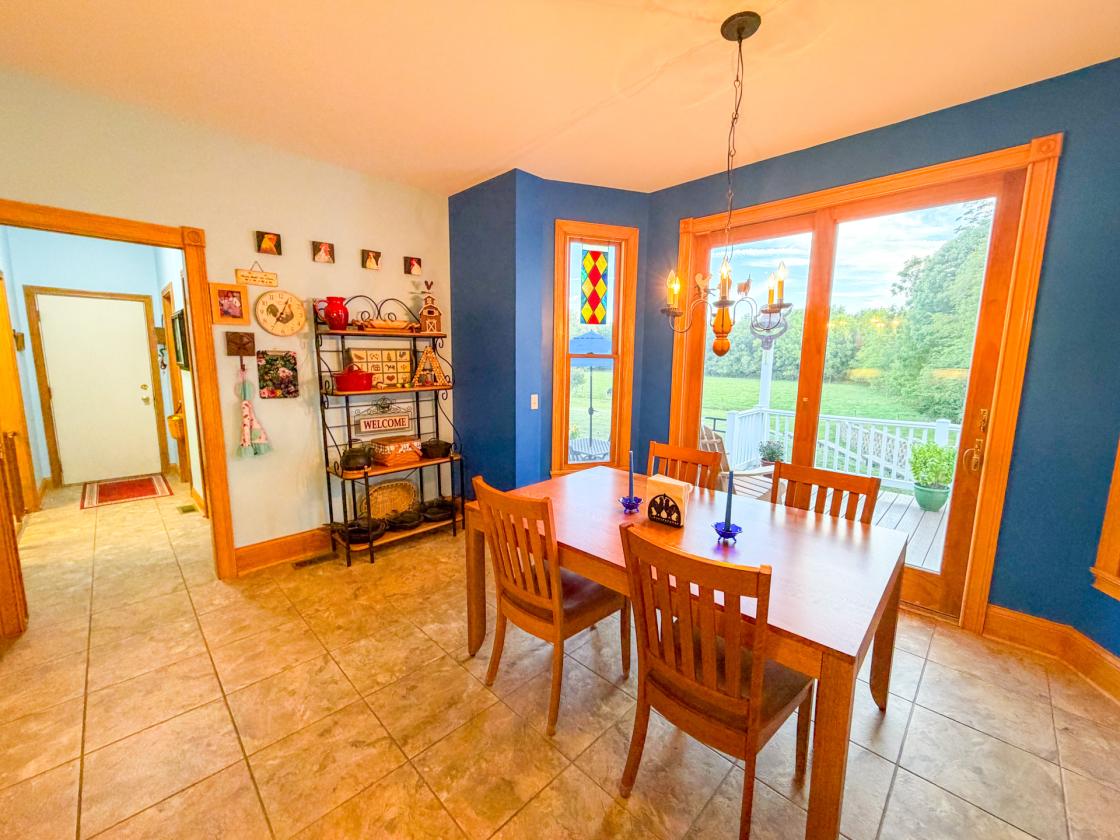 Beautiful Horse property nestled on 20 acres - photo 21