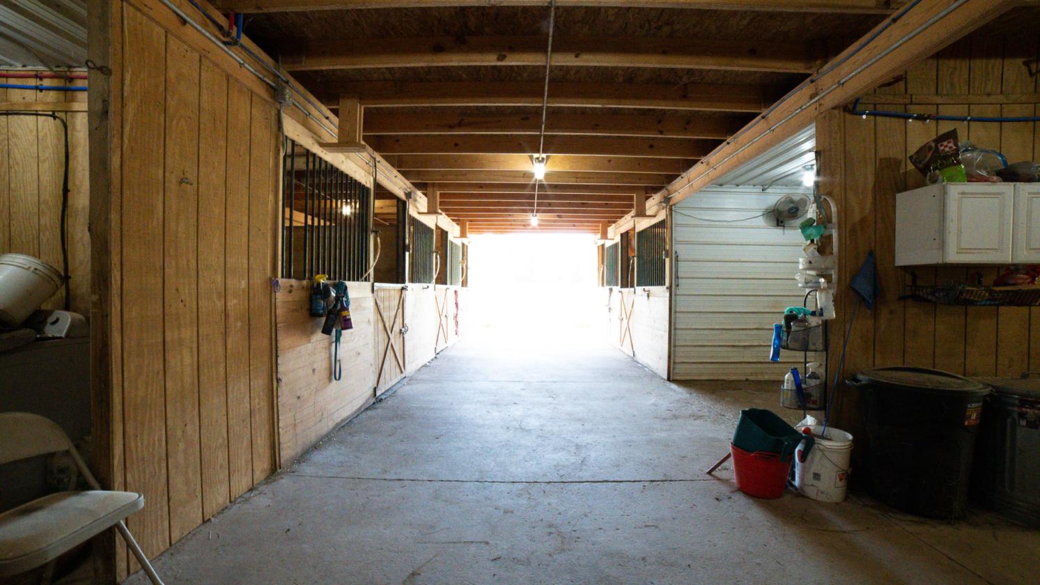 47 acre Equestrian Dream Barn with Remodeled Home - photo 12