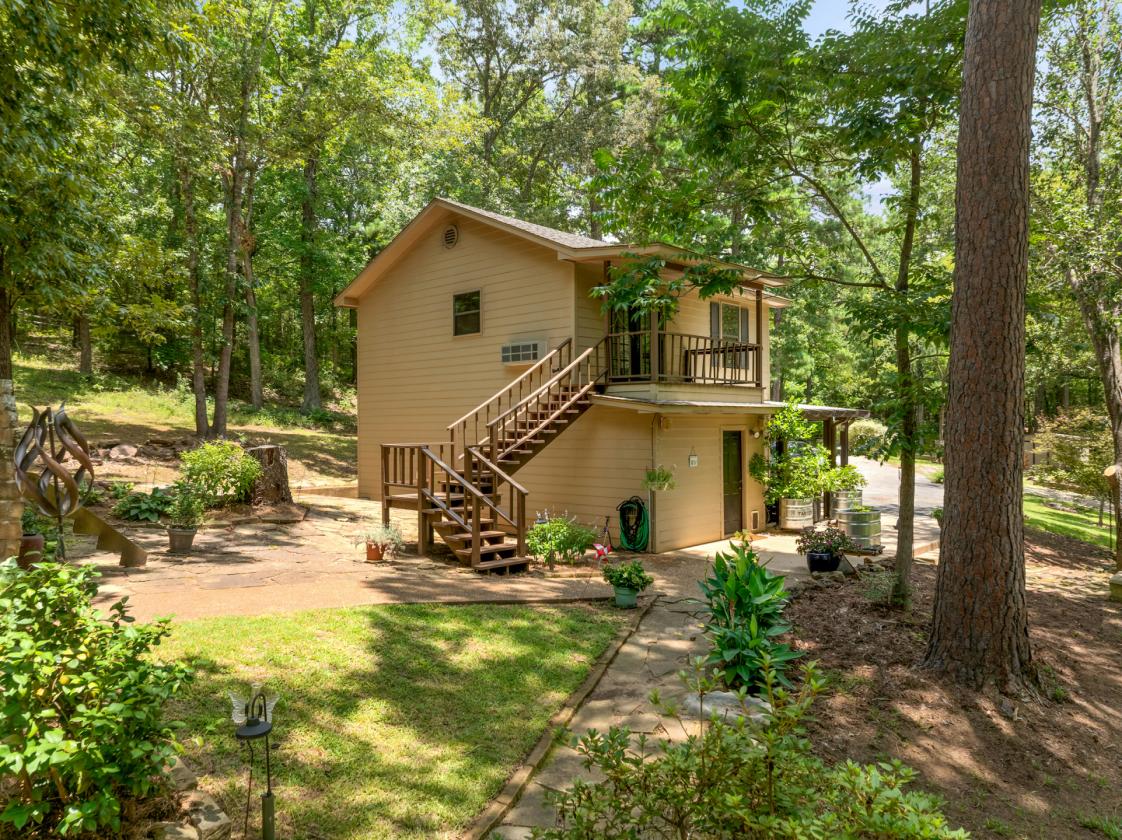 9.99 Acres in a park-like setting - photo 2