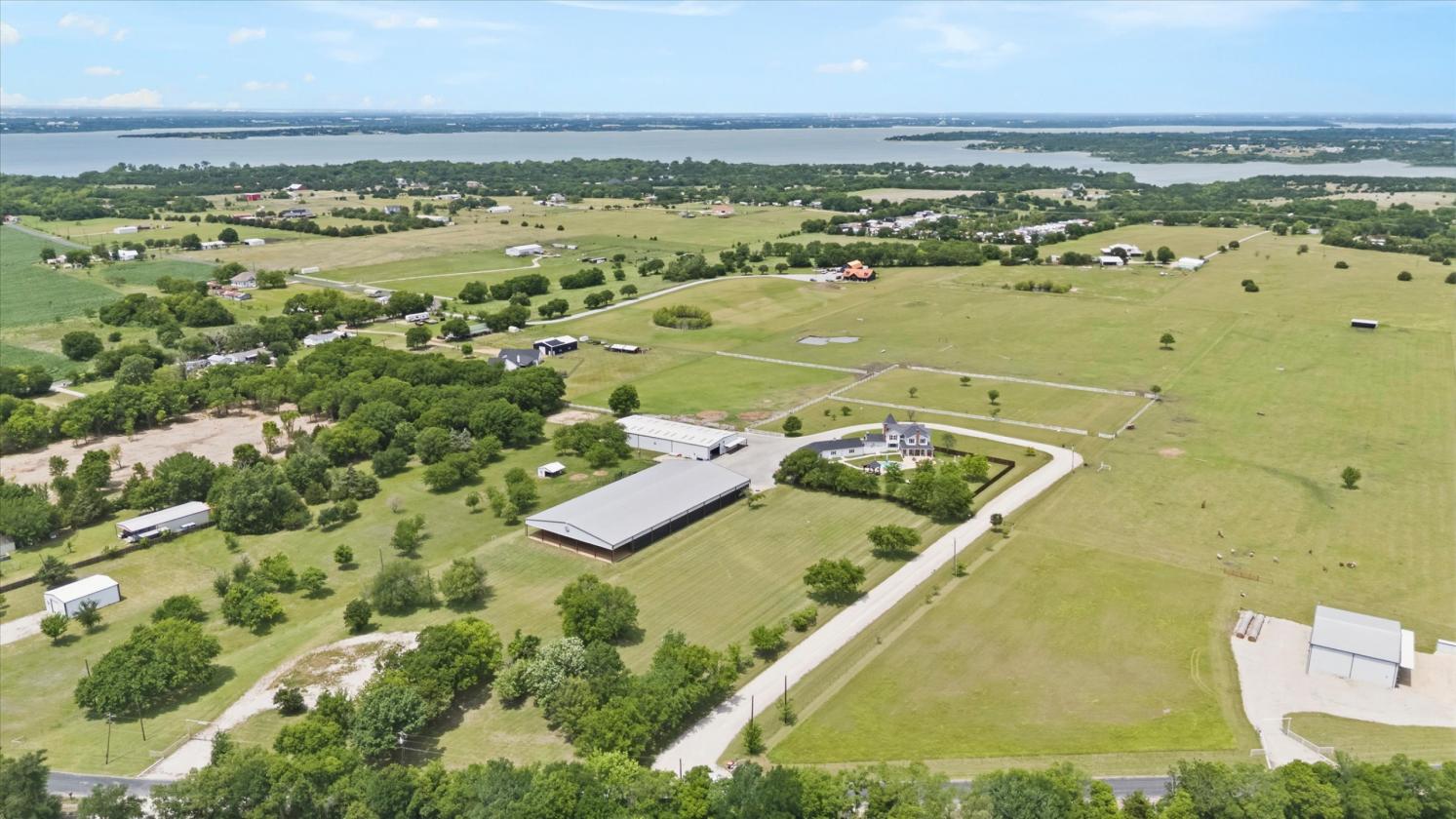 AMAZING HORSE PROPERTY 44+ ACRES - photo 3