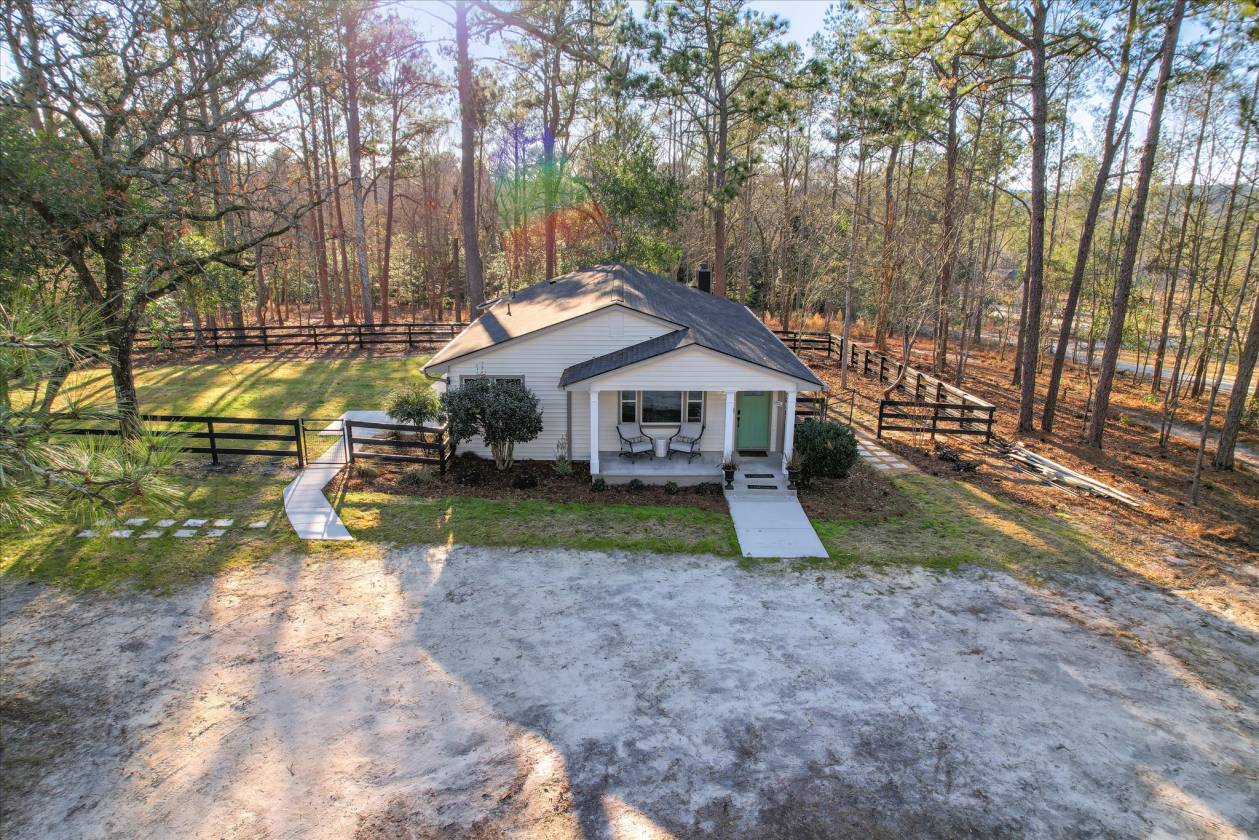 Horse Property for sale.