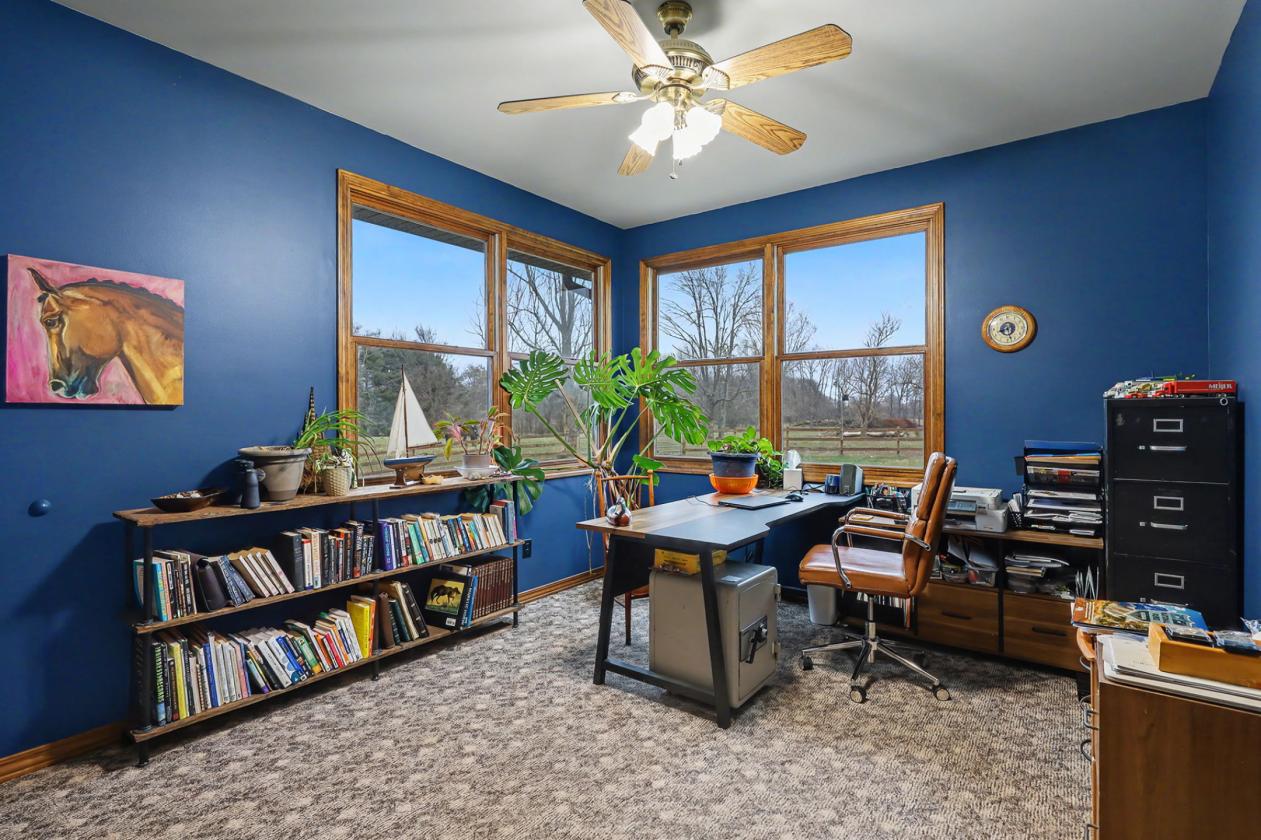 HUGE PRICE DROP - Indoor Arena + Secluded Home - photo 26