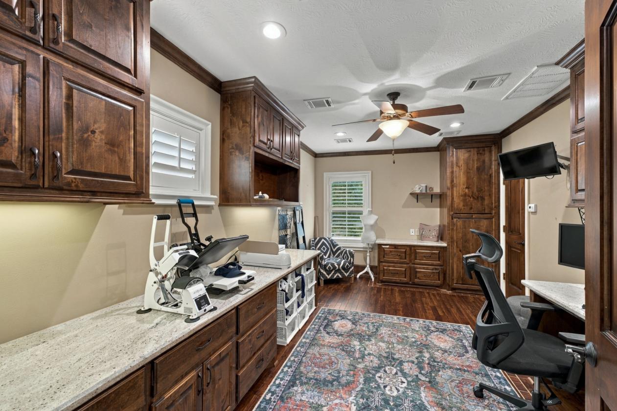11+ Acre Premier Luxury Horse Property - photo 15