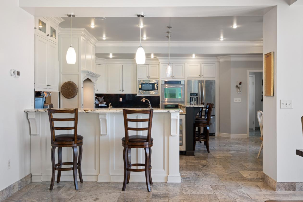 Barn Luxury Reimagined on 4.64 acres - photo 13