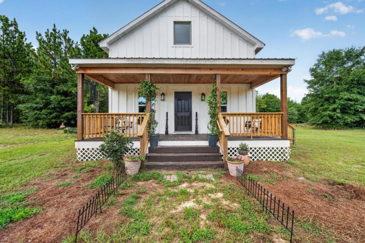 Custom Cottage on 10 Acres in Horse Country - photo 6