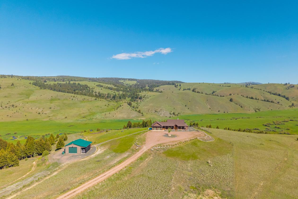 Extraordinary 13.27-Acre Mountain Retreat - photo 4