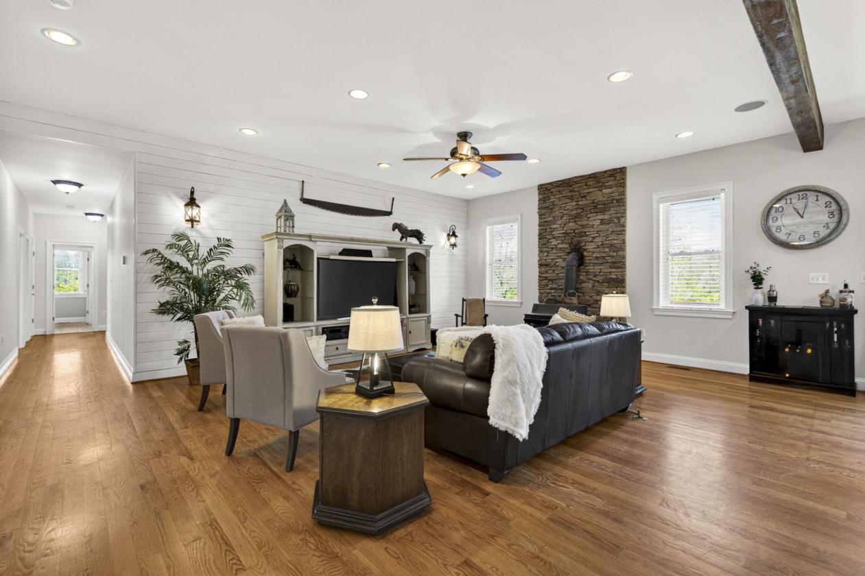Rare Equestrian Estate - photo 9