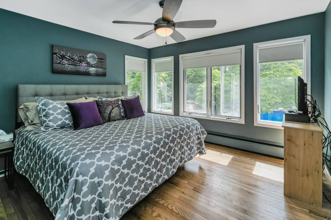 Breathtaking Horse Property set on 2 Acres Smithtown, Suffolk County