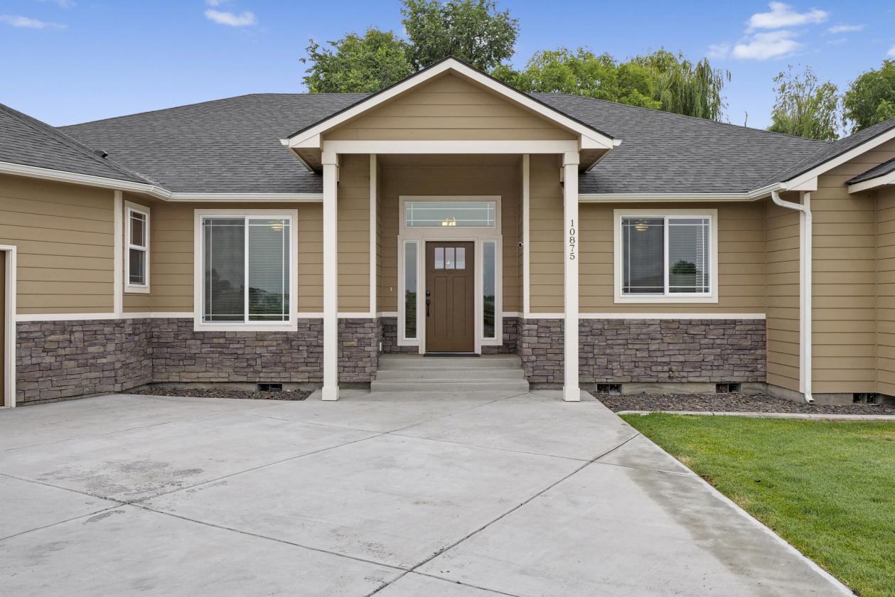 Modern Craftsman on 2.49± Irrigated Acres - photo 6