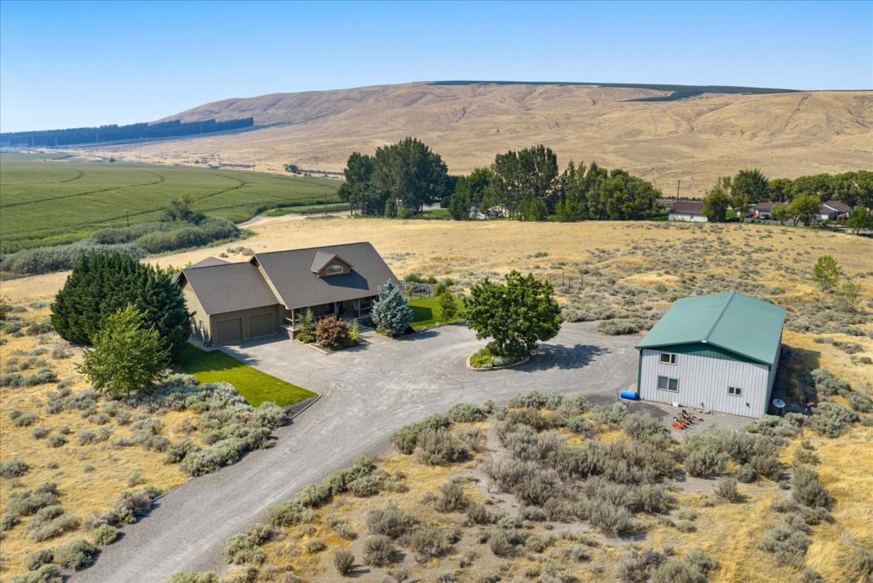 14 fully irrigated private acres in Badger Canyon - photo 23